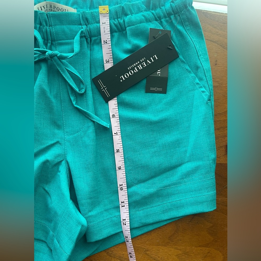 Liverpool Women's Teal Shorts- “Lake Blue” Comfy dressy/casual Shorts, size Med - Picture 8 of 16